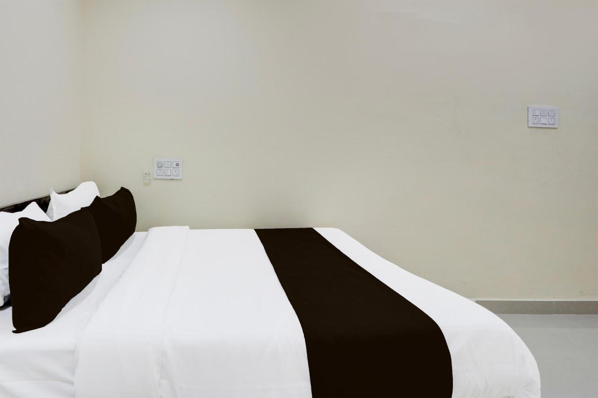 Hotel O Gk Grand Bibinagar Ngoại thất bức ảnh