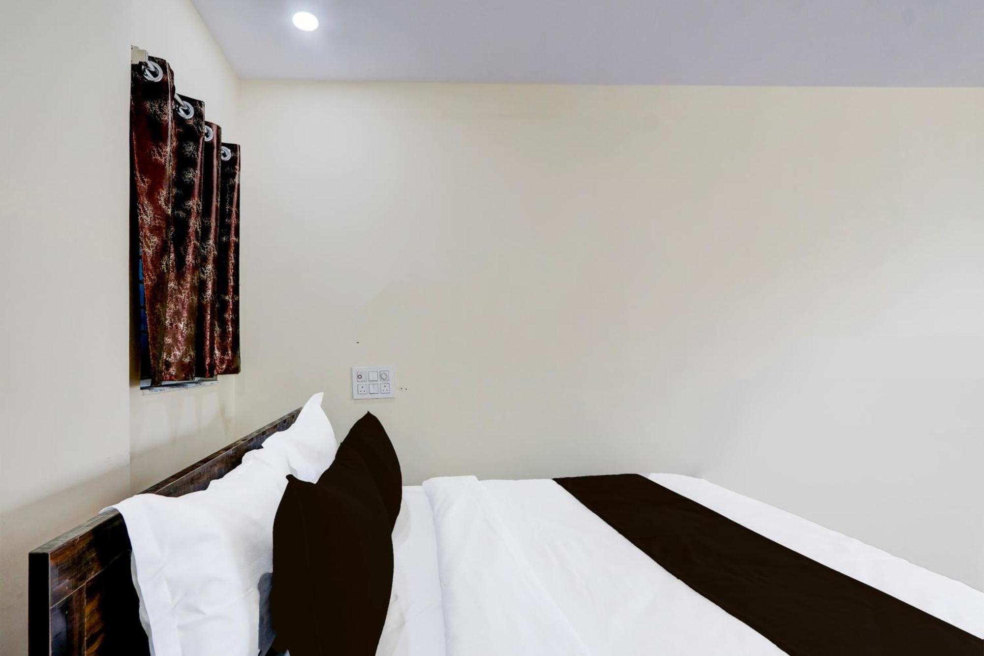 Hotel O Gk Grand Bibinagar Ngoại thất bức ảnh